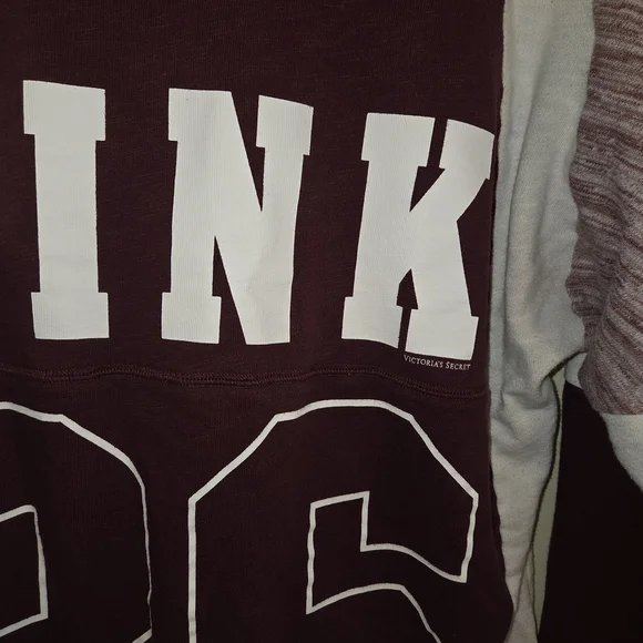 Victoria's Secret Pink Maroon V-Neck Top - Picture 2 of 8